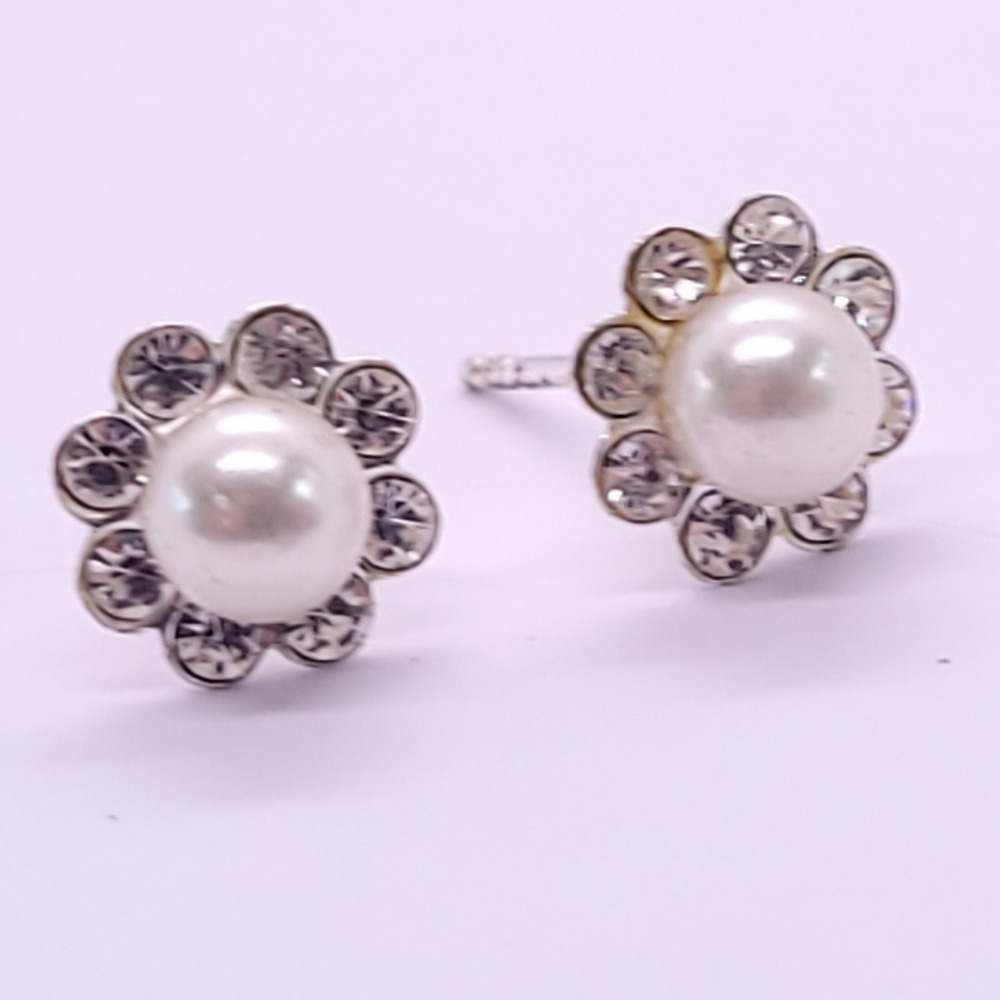 925 Sterling Silver Freshwater Pearl Flower Halo Stud Earrings